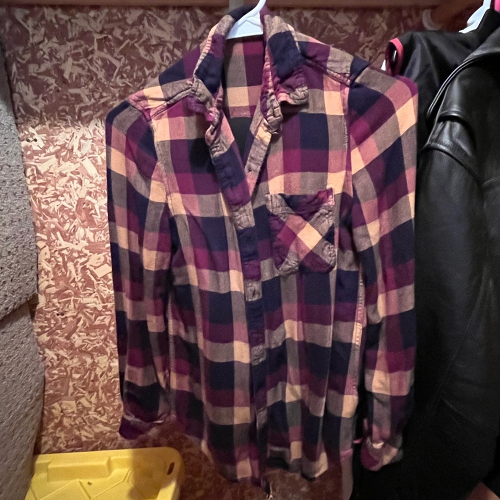 Cute Plaid Button-Up Shirt Flannel XS S